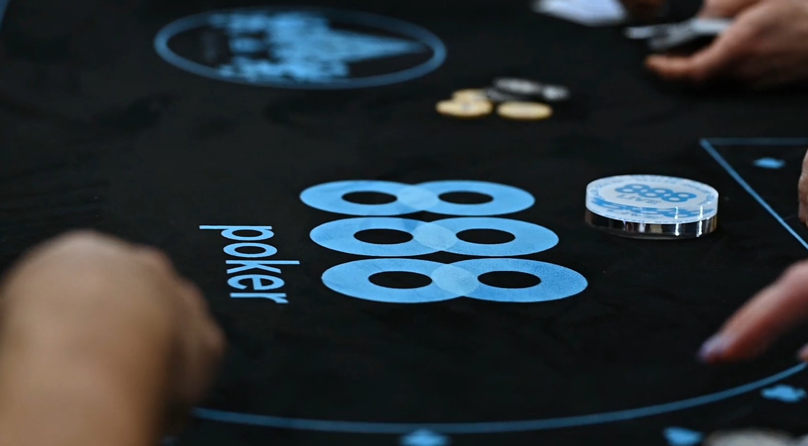 888poker-table-bucharest-romania.jpg